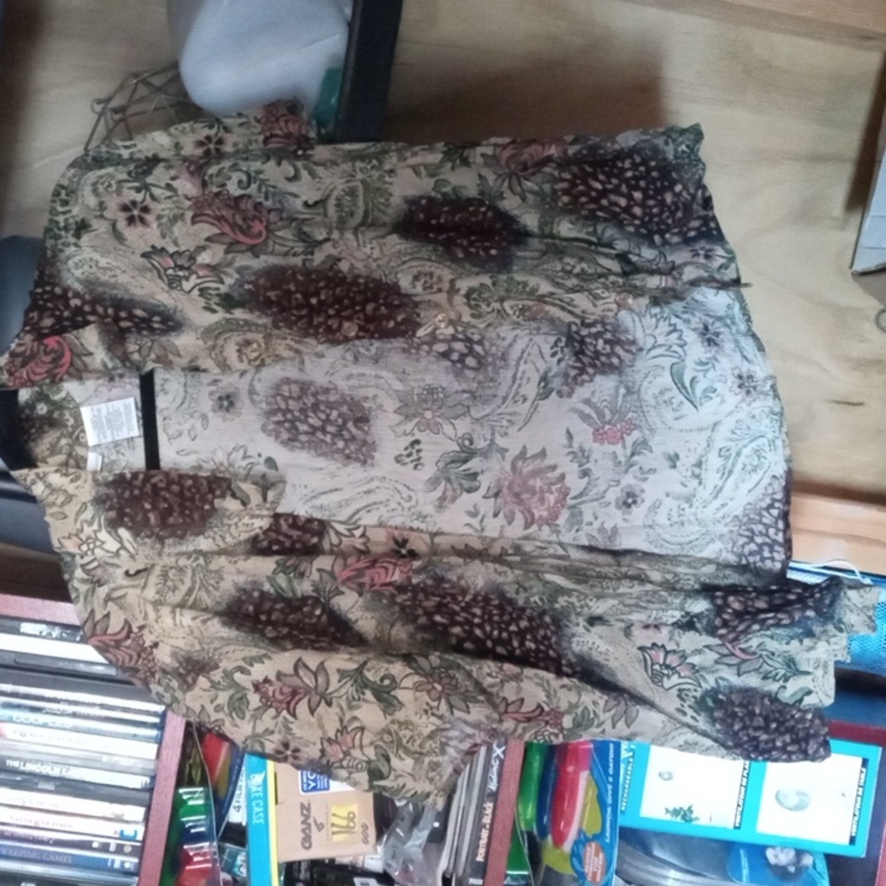 Shirt sleeve button up shirt